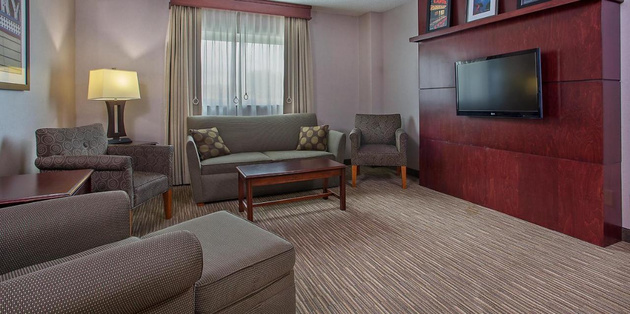 Holiday Inn University Plaza-Bowling Green, An Ihg Hotel Room photo